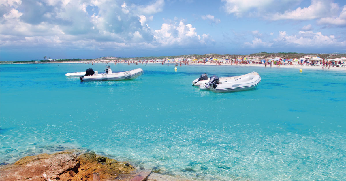 lanchas neumaticas en illetes formentera