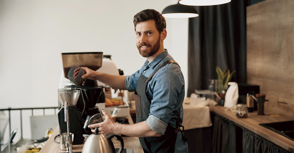 barista emprendedor trabajando